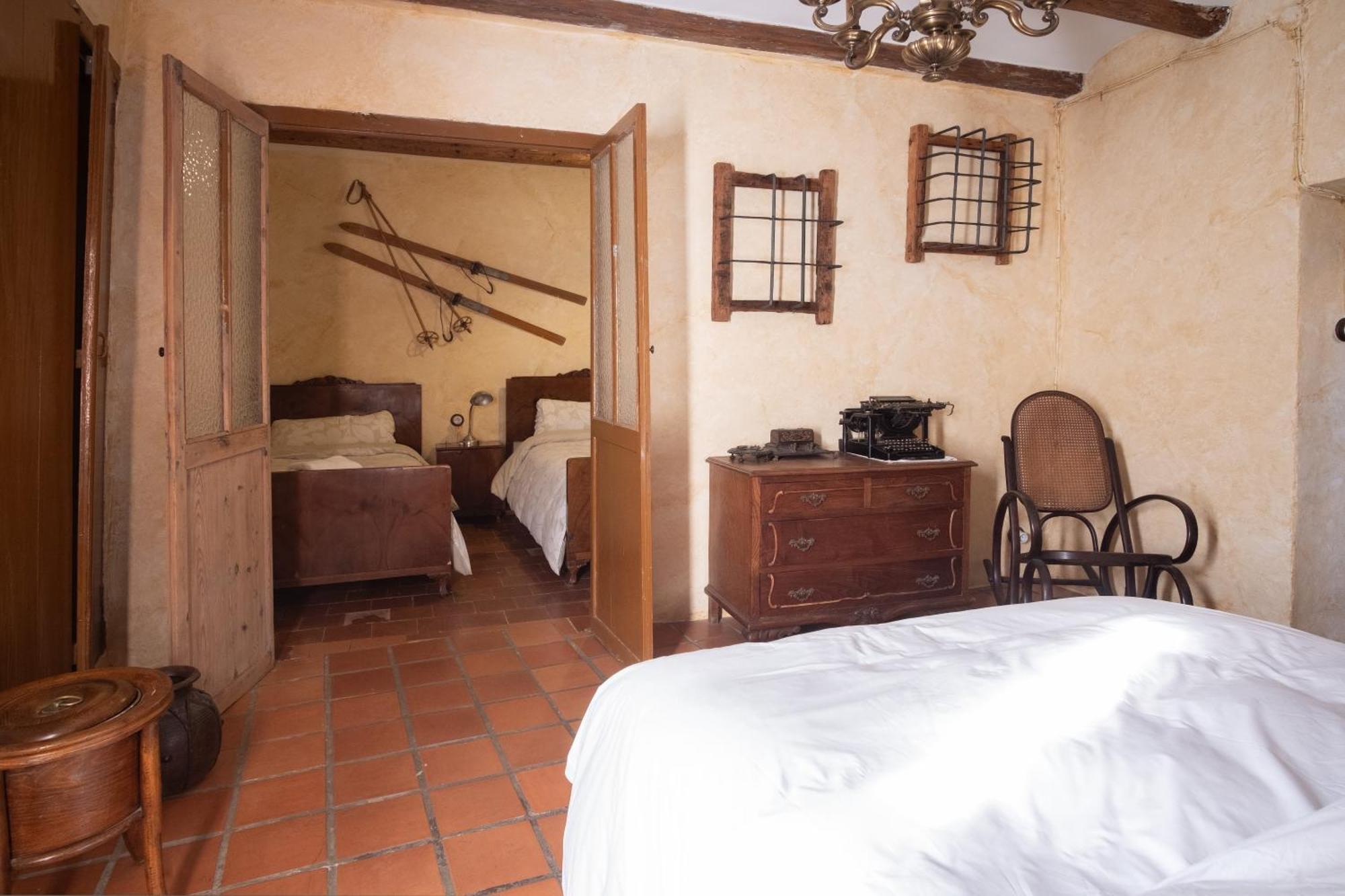 La Casa Amarilla